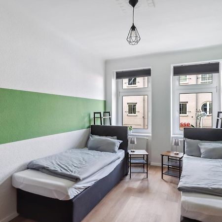 Salihomes/Max Apartment/5Pax/Modern Eingerichtet/Voll Ausgestattet Kueche Markranstädt エクステリア 写真