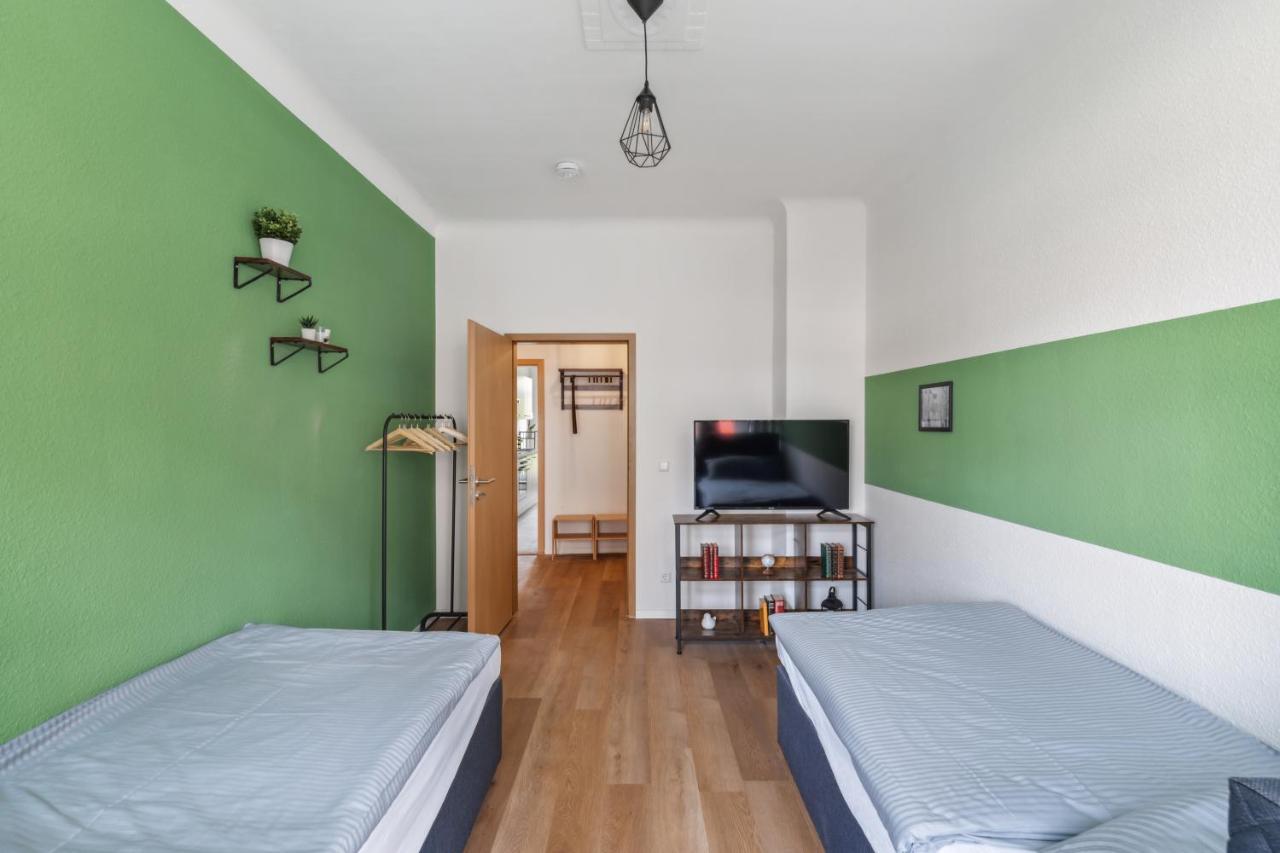 Salihomes/Max Apartment/5Pax/Modern Eingerichtet/Voll Ausgestattet Kueche Markranstädt エクステリア 写真