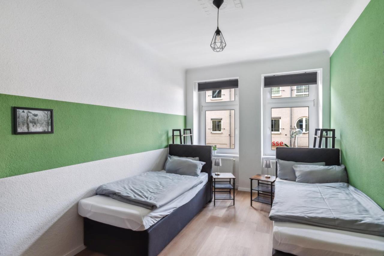 Salihomes/Max Apartment/5Pax/Modern Eingerichtet/Voll Ausgestattet Kueche Markranstädt エクステリア 写真